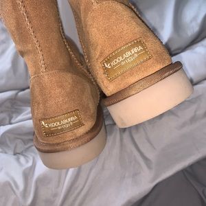 UGG Shoes - BRAND NEW UGGS womens 9 UGG Shoes - BRAND NEW UGGS womens 9